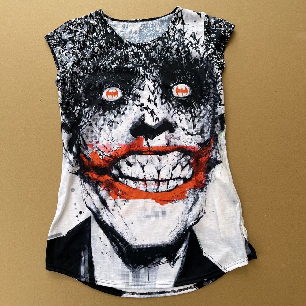 Joker All-Over Jock Bats Batman Cap Sleeve Shirt Medium New NWT